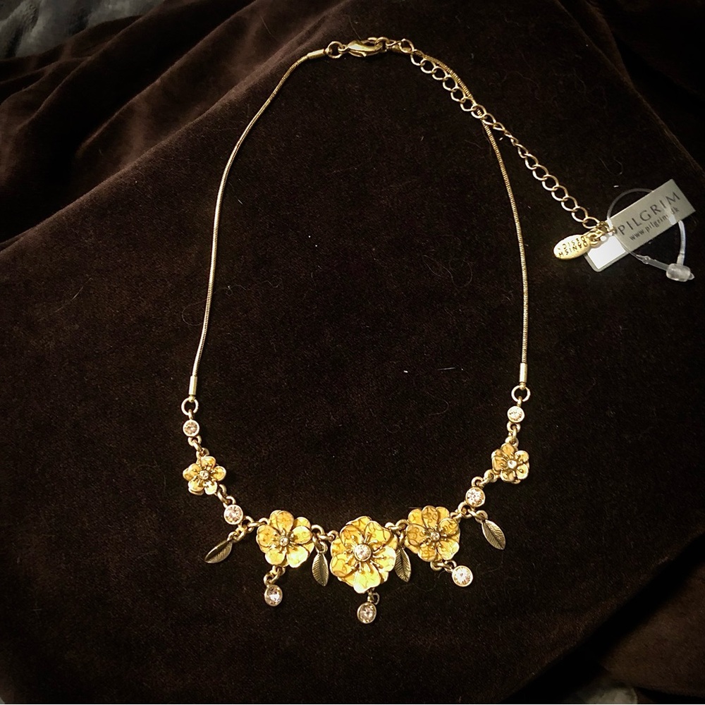 Flower & Leaf Choker - Picture 2 of 8
